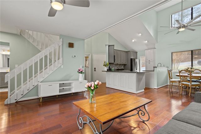 202 Harbor Cove Drive, Salem, SC 29676