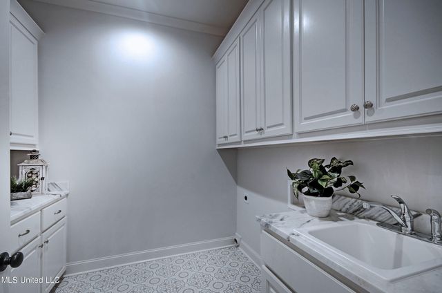 120 Freedom Ring Drive, Brandon, MS 39047