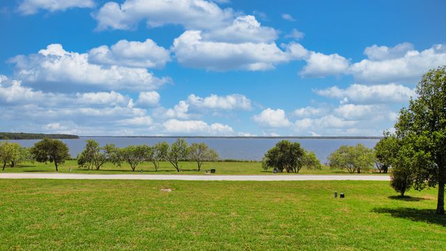 133 Island View, Kemp, TX 75143