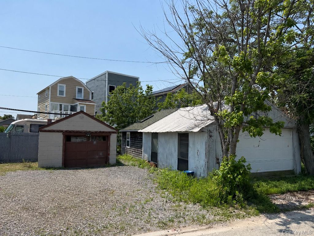 3908-A Sands Lane, Seaford, NY 11783 — photo 3