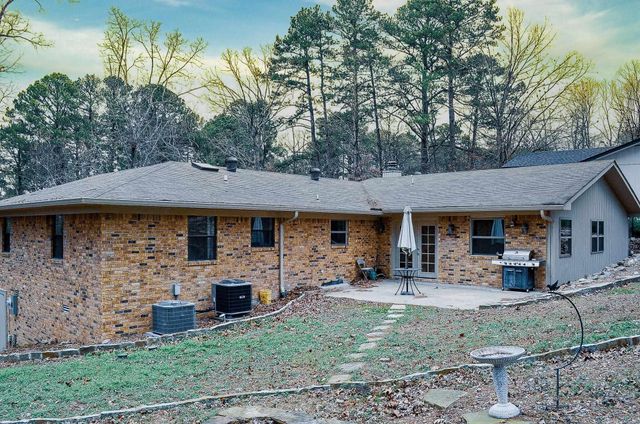 13 W Villena Drive, Hot Springs Village, AR 71909