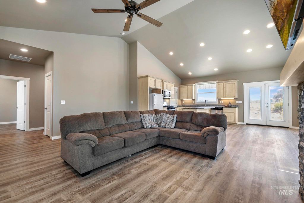 1510 Mountain View Drive, Gooding, ID 83330 photo 4