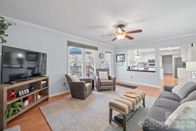 14604 Hanloch Court, Charlotte, NC 28262