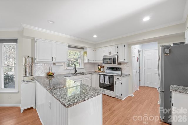 14604 Hanloch Court, Charlotte, NC 28262