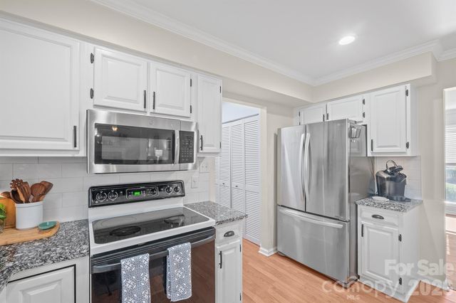 14604 Hanloch Court, Charlotte, NC 28262