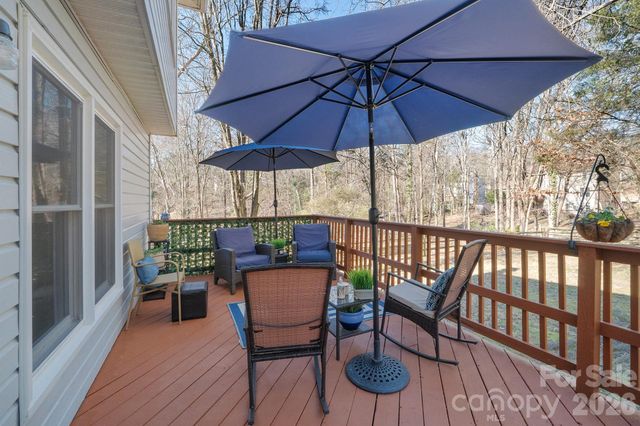 14604 Hanloch Court, Charlotte, NC 28262