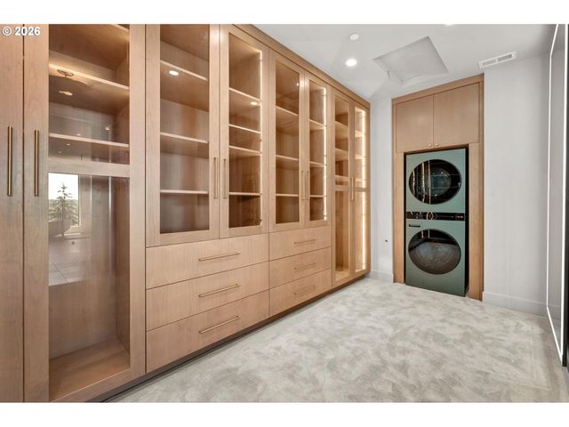 4018 Nw MCGRATH Ct, Portland, OR 97229