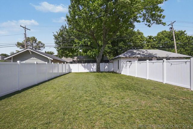 326 S Hickory Street, Sapulpa, OK 74066