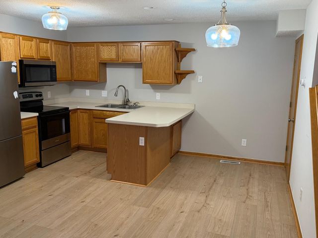 2336 Affirmed Drive, Shakopee, MN 55379