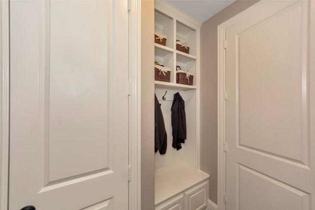 1001 W Bluff Way, Roanoke, TX 76262