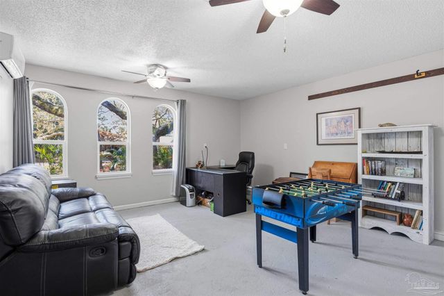 1555 Oak Shore Dr, Gulf Breeze, FL 32563