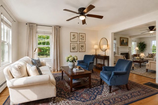 48 Central St, West Brookfield, MA 01585