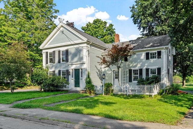48 Central St, West Brookfield, MA 01585