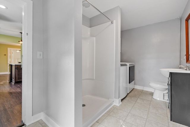 48 Central St, West Brookfield, MA 01585
