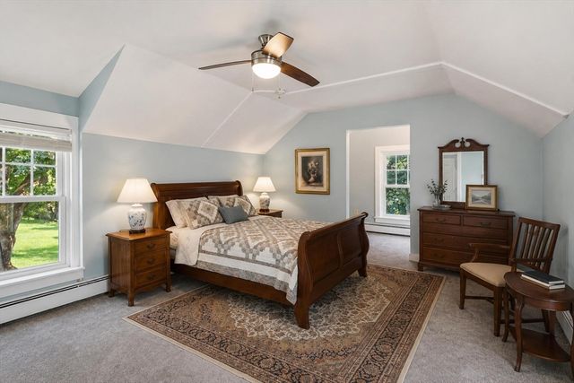 48 Central St, West Brookfield, MA 01585