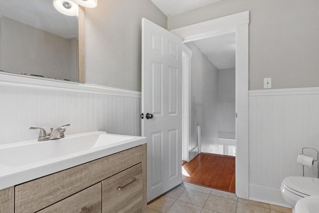 48 Central St, West Brookfield, MA 01585