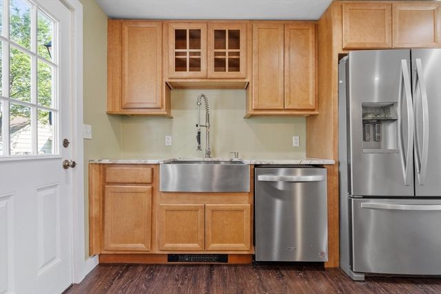 48 Central St, West Brookfield, MA 01585