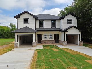 503 W McFarland Street A, Bells, TX 75414