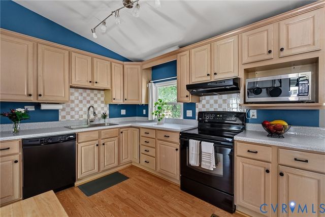 548 Kimwood Rd, Chesterfield, VA 23236