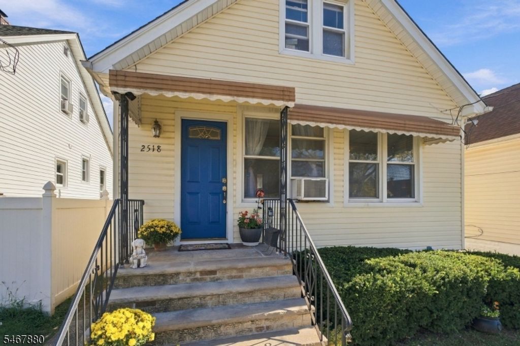 2518 Ogden St, Linden City, NJ 07036 — photo 5