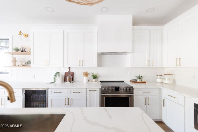 3327 S FELIX Way, Chandler, AZ 85248
