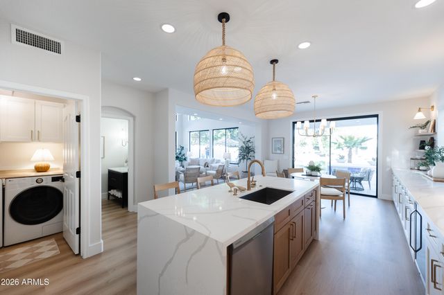 3327 S FELIX Way, Chandler, AZ 85248