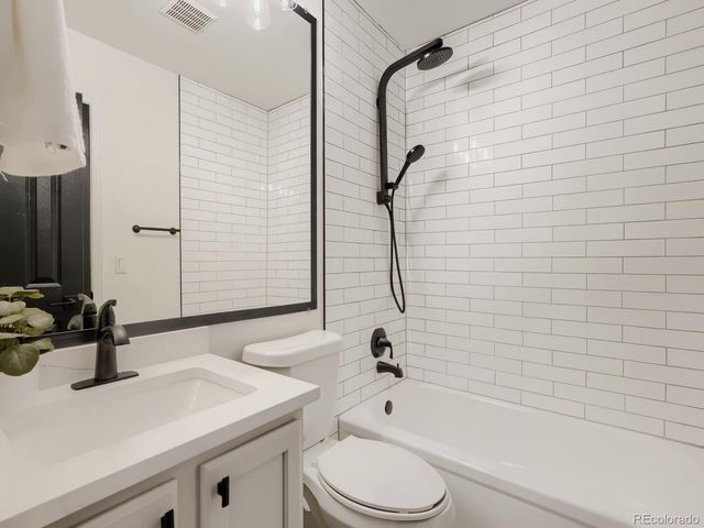 2248 S Jasper Way B, Aurora, CO 80013