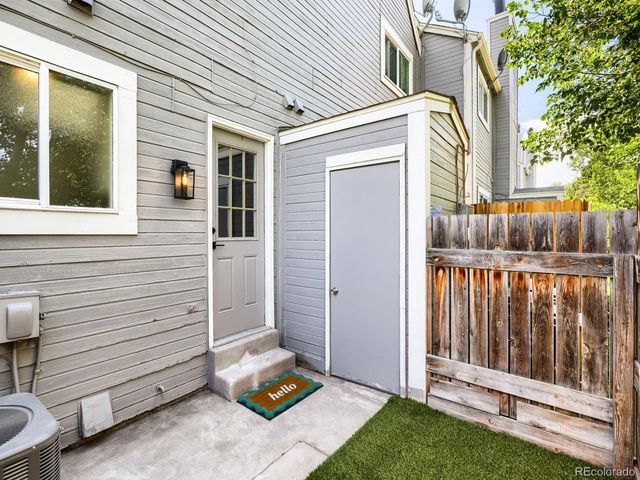 2248 S Jasper Way B, Aurora, CO 80013