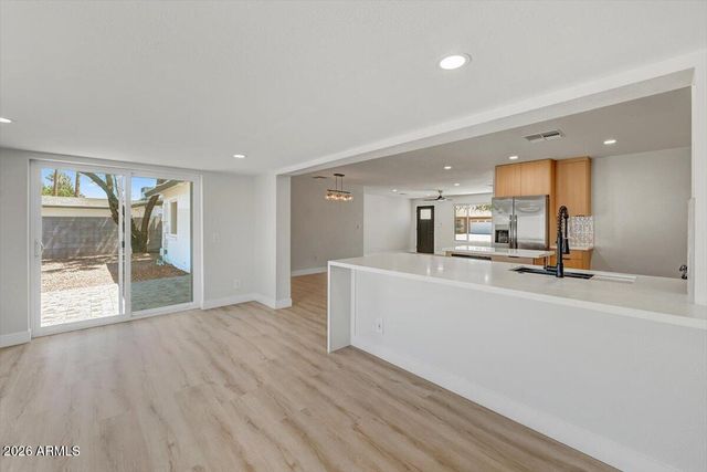 3416 E ALTADENA Avenue, Phoenix, AZ 85028