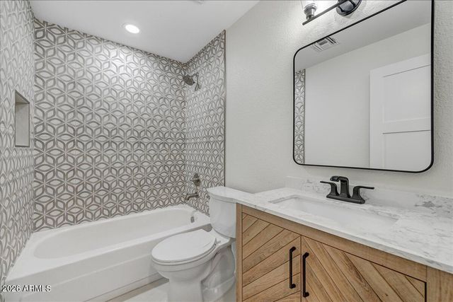 3416 E ALTADENA Avenue, Phoenix, AZ 85028