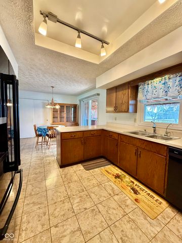 10386 N County Road 650 E, Brownsburg, IN 46112
