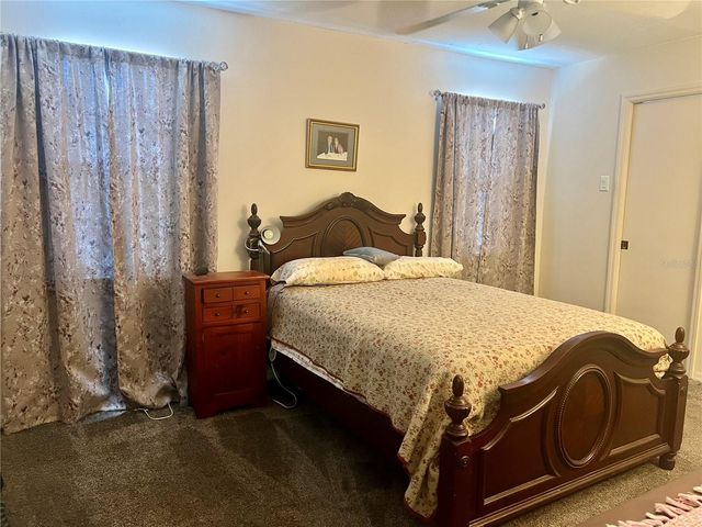 221 S VENICE BOULEVARD, Venice, FL 34293