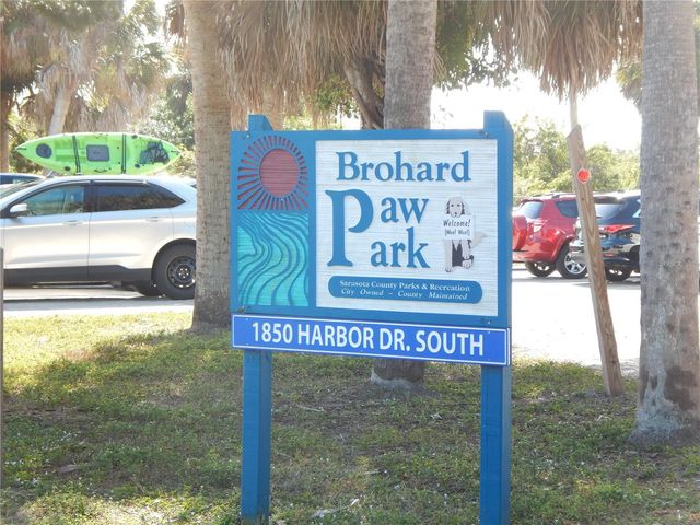 221 S VENICE BOULEVARD, Venice, FL 34293