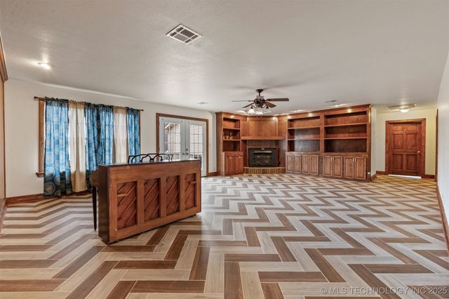 20430 E 580 Road, Inola, OK 74036