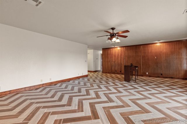 20430 E 580 Road, Inola, OK 74036