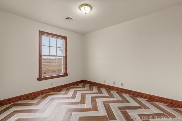 20430 E 580 Road, Inola, OK 74036