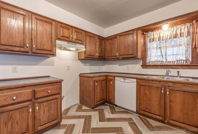 20430 E 580 Road, Inola, OK 74036