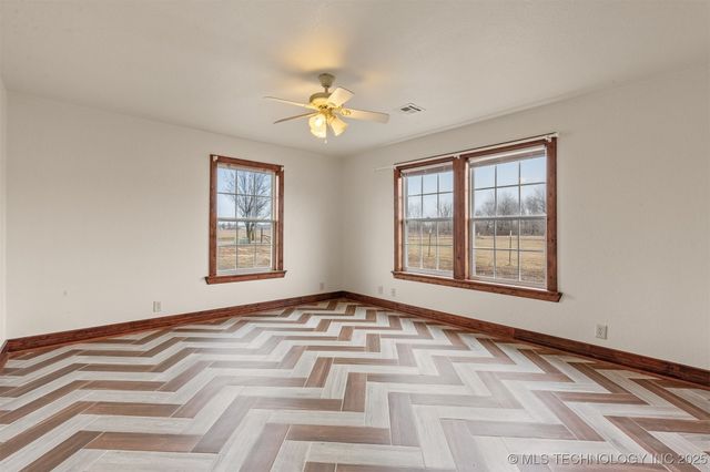 20430 E 580 Road, Inola, OK 74036