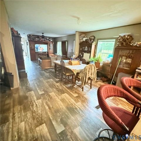 25585 Sawmill Rd, Carson, VA 23830