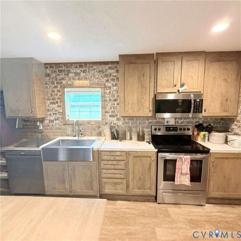 25585 Sawmill Rd, Carson, VA 23830