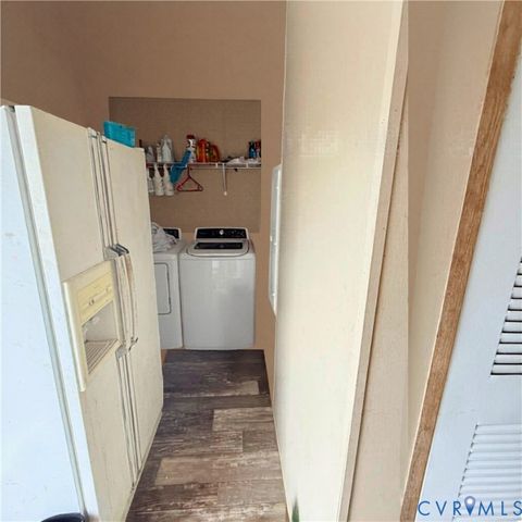 25585 Sawmill Rd, Carson, VA 23830