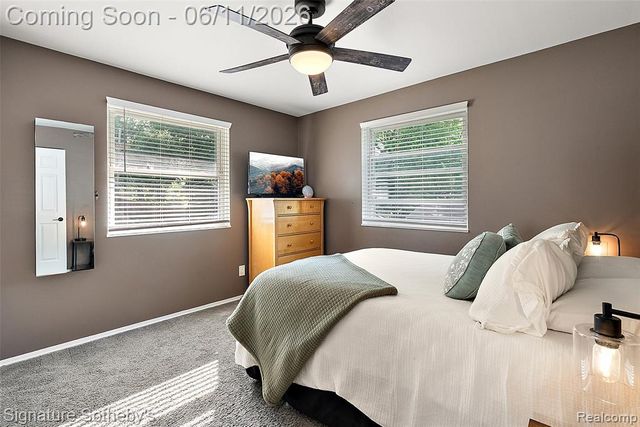 954 Panorama Drive, Milford, MI 48381
