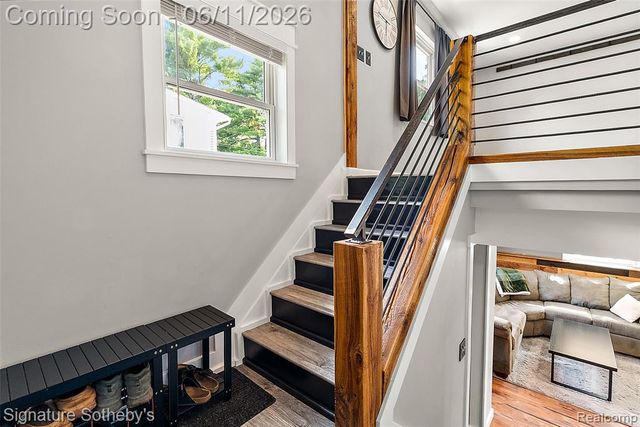 954 Panorama Drive, Milford, MI 48381