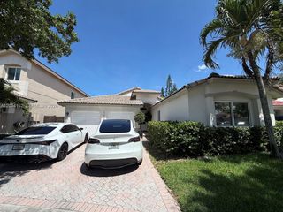 10900 NW 72nd Street ., Doral, FL 33178