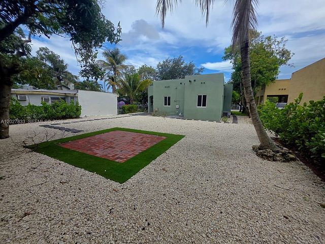 1139 NW 37th St, Miami, FL 33127