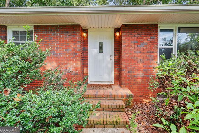 692 Allen Anderson Road, Cleveland, GA 30528