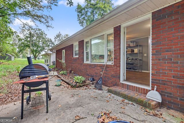 692 Allen Anderson Road, Cleveland, GA 30528