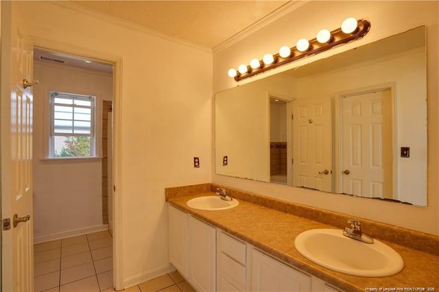 5126 Miranda Drive, Hope Mills, NC 28348
