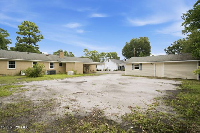 120 Windemere Road, Wilmington, NC 28405