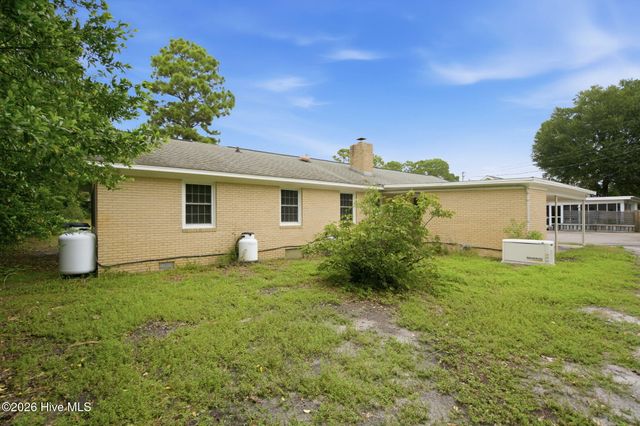 120 Windemere Road, Wilmington, NC 28405